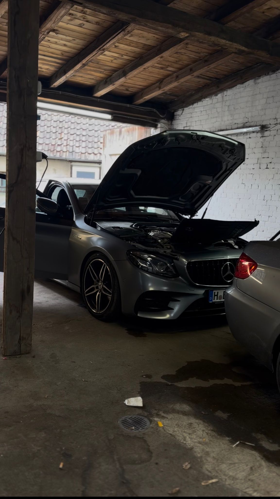 Mercedes-AMG E-Klasse in der Werkstatt